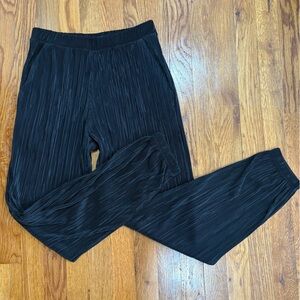 Zara Black Pleated Pants